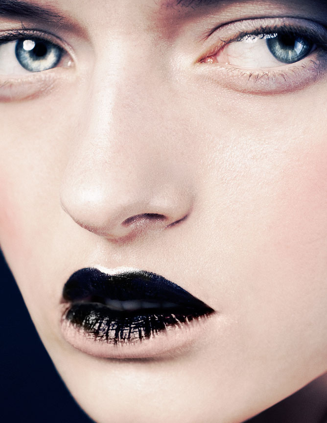 Black Lip Macro Beauty